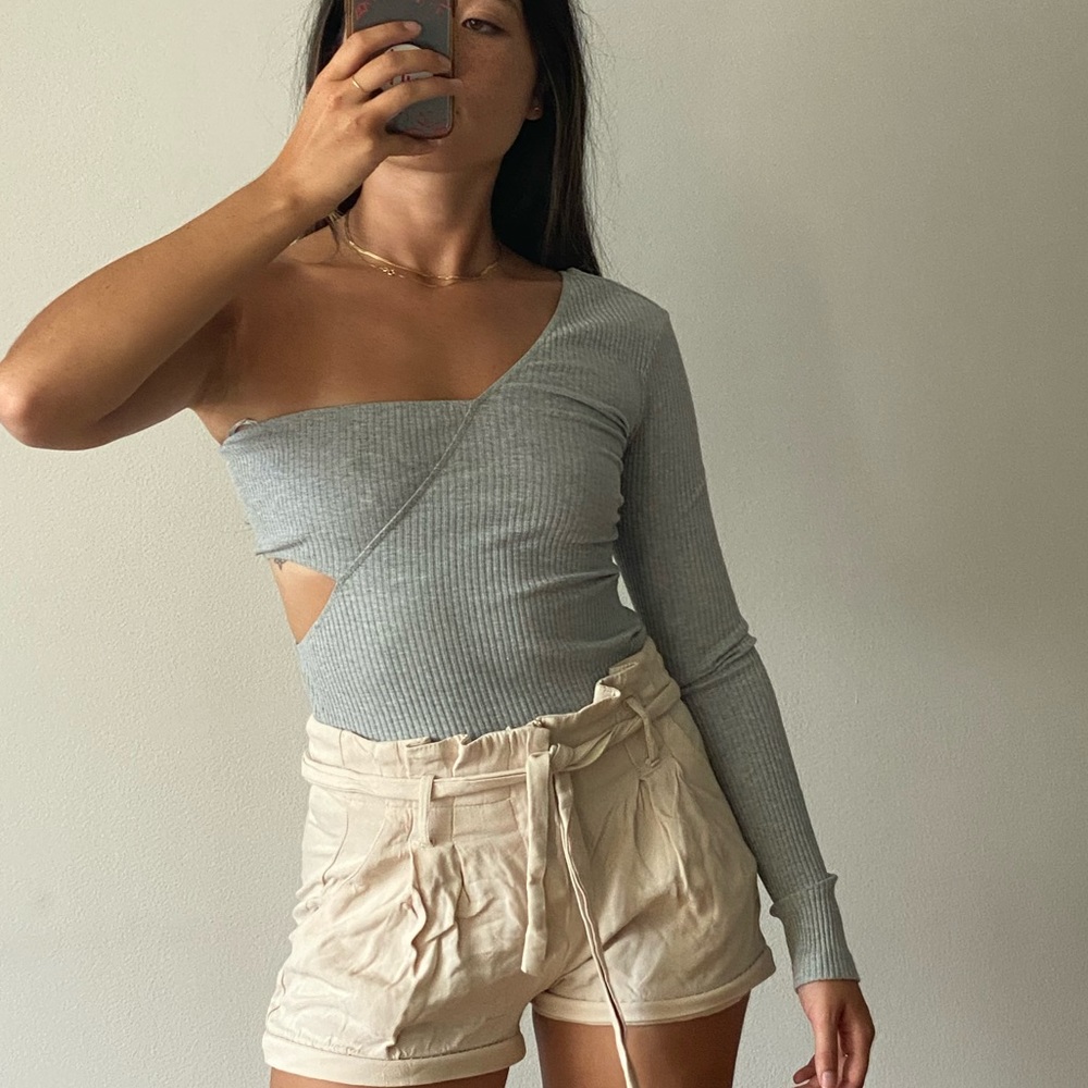 NAKD gray ribbed knit asymmetric top with cut out detail, S